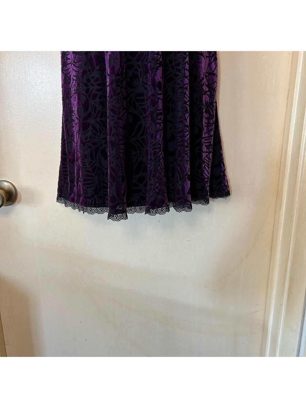 Disney Nightmare Before Christmas Purple Velvet Dress with Black Lace Detail M - Picture 6 of 13
